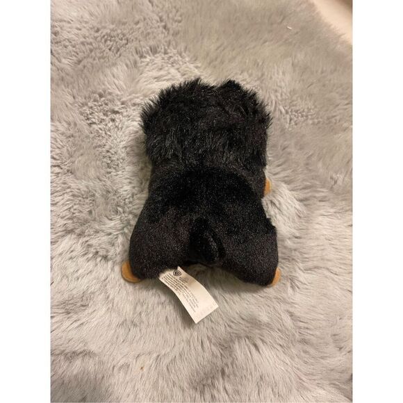 Fantastic Beasts Baby Niffler 7” Black Furry Plush - Picture 5 of 6